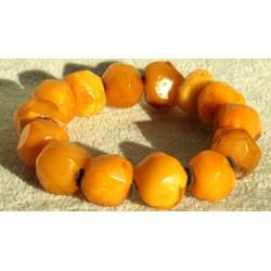ANTIQUE AMBER BRACELET 38...