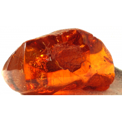 ANTIQUE AMBER STONE 52 G...